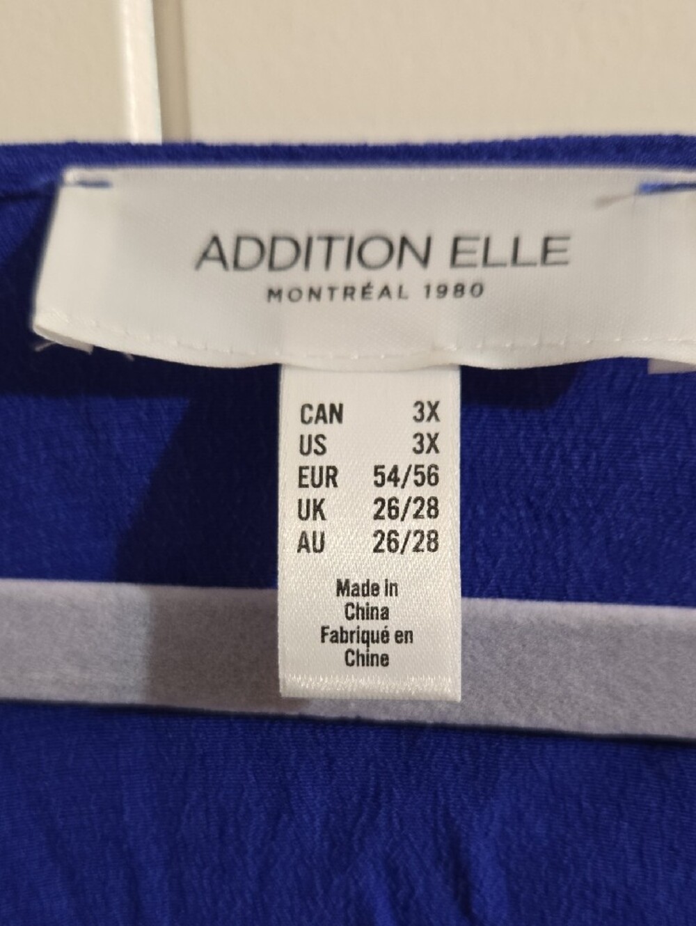 Addition Elle Cobalt Royal Blue V-Neck Button-Front Tunic Plus Size 3x - Picture 2 of 6